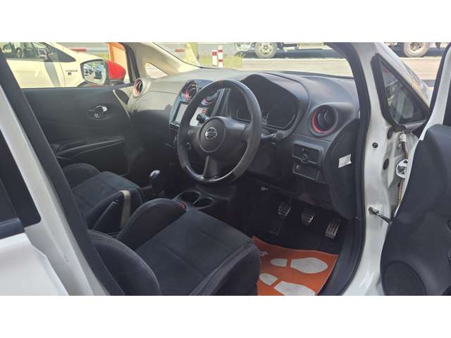 日産 ノート １．６ ＮＩＳＭＯ Ｓ H28年 (関東) 99
