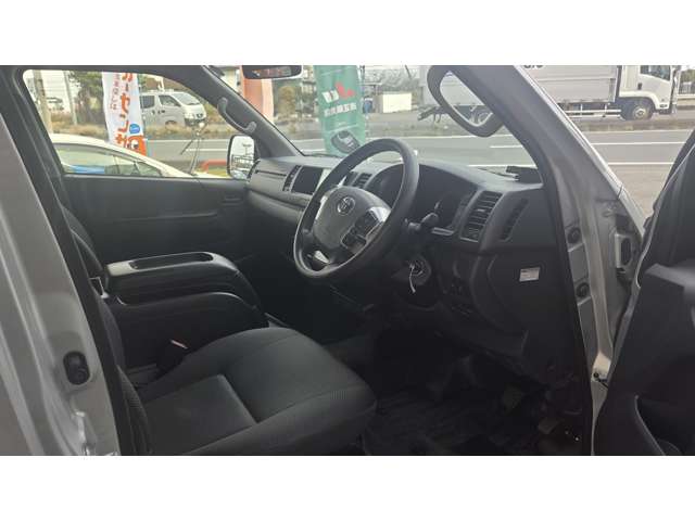 トヨタ ハイエースワゴン ２．７ ＤＸ ロング ミドルルーフ R5年 (関東) 99