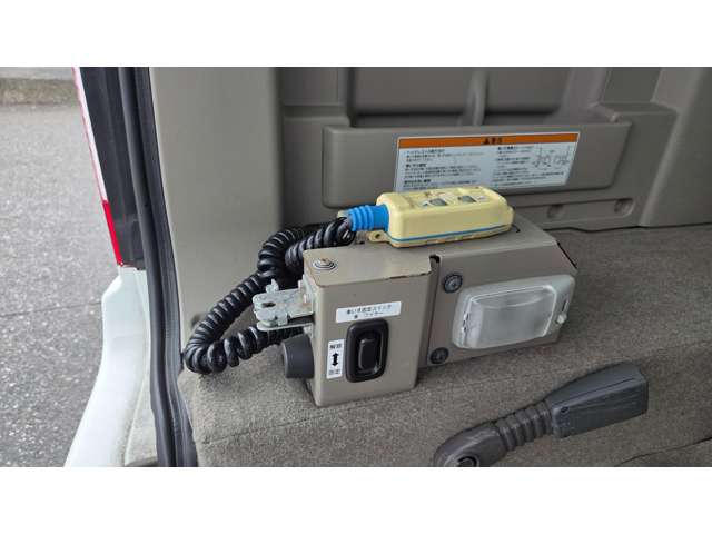 スズキ エブリイワゴン ６６０ ウィズ 車イス移動車 リヤシート付 電動固定式 H26年 (関東) 99