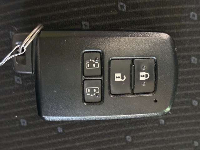 トヨタ ヴォクシー ２．０ Ｖ H29年 (関東) 99