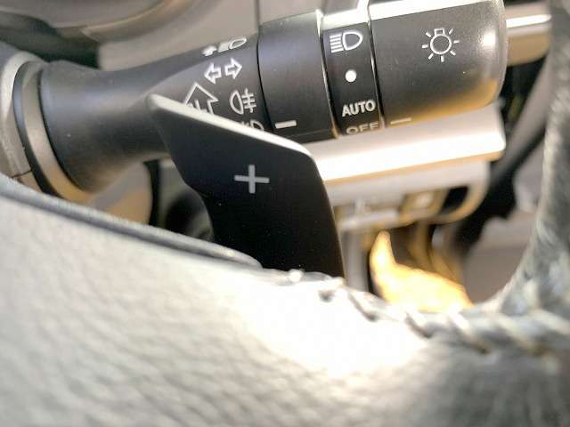 スバル インプレッサスポーツ ２．０ Ｉ－Ｓ アイサイト ４ＷＤ H29年 (関東) 99
