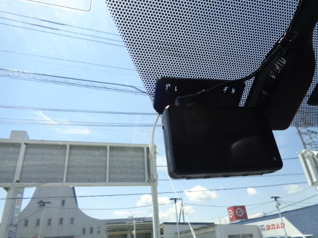 トヨタ ノア １．８ ハイブリッド Ｘ H26年 (関東) 99