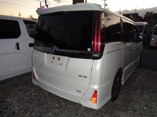 トヨタ ノア ２．０ ＳＩ ＷＸＢＩＩ R2年 (関東) 99