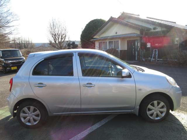 日産 マーチ １．２ １２Ｘ H22年 (関東) 99