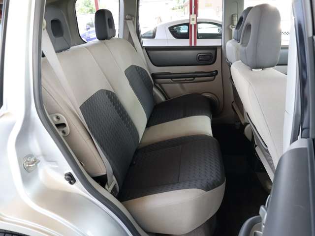 日産 エクストレイル ２．０ Ｓ ドライビングギア ４ＷＤ H19年 (関東) 99