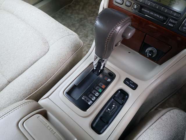 トヨタ プログレ ２．５ ＮＣ２５０ H17年 (関東) 99