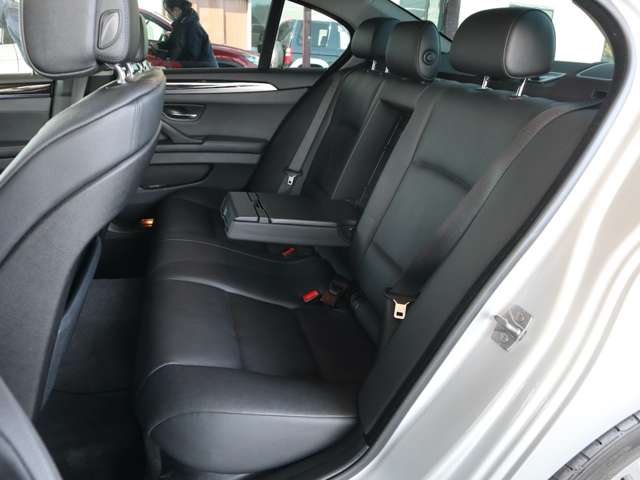 ＢＭＷ ５シリーズ ５２８ｉ H23年 (関東) 99