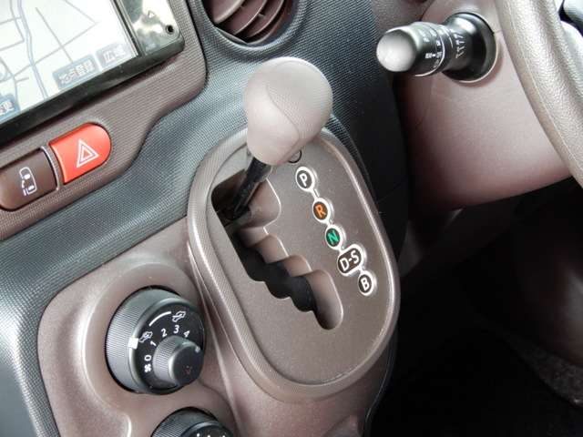 トヨタ ポルテ １．３ Ｘ H26年 (関東) 99