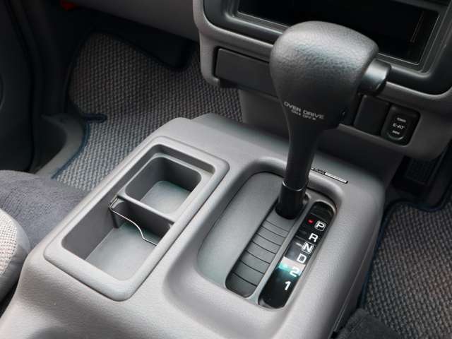 日産 セレナ ２．０ ＦＸ リミテッド ディーゼルターボ ４ＷＤ H8年 (関東) 99
