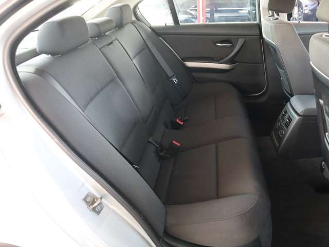 ＢＭＷ ３シリーズ ３２０ｉ H21年 (関東) 99