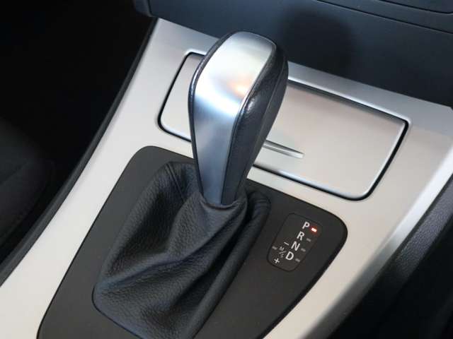 ＢＭＷ ３シリーズ ３２０ｉ H21年 (関東) 99