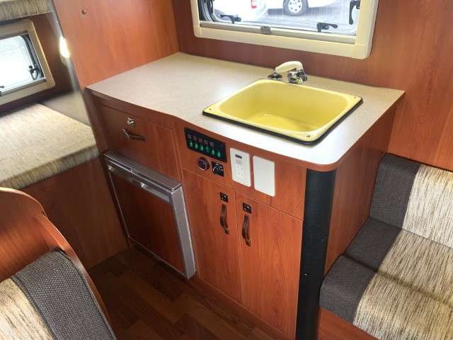 トヨタ カムロード ナッツＲＶ H30年 (関東) 99