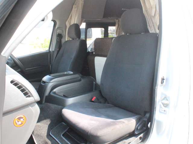 トヨタ ハイエースバン ナッツＲＶ H28年 (関東) 99