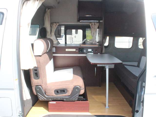 トヨタ ハイエースバン ナッツＲＶ H28年 (関東) 99
