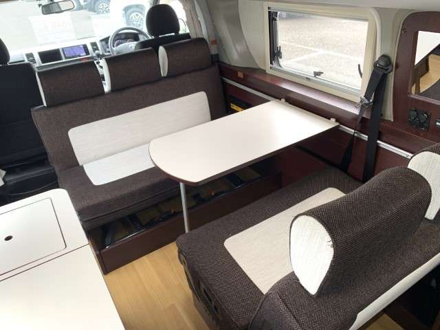 トヨタ ハイエースバン ナッツＲＶ H29年 (関東) 99