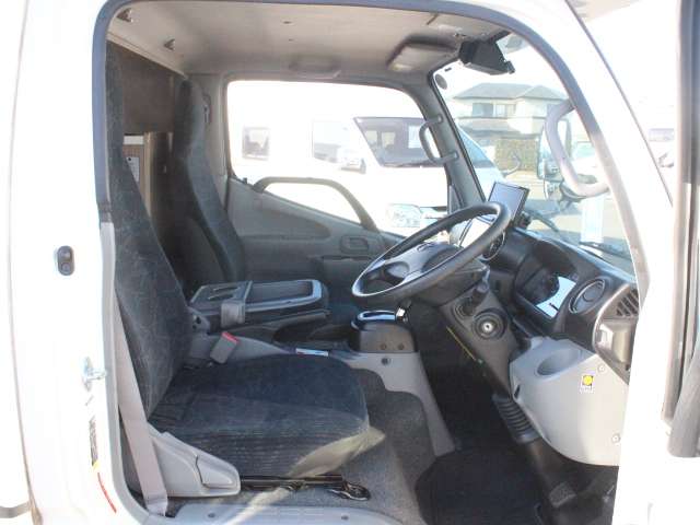 トヨタ カムロード キャンパー厚木 R5年 (関東) 99