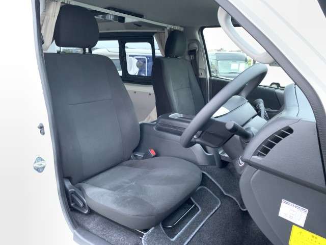 トヨタ ハイエースバン ＲＶビッグフット R6年 (関東) 99