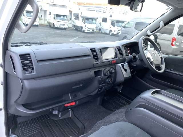 トヨタ ハイエースバン ＲＶビッグフット R6年 (関東) 99