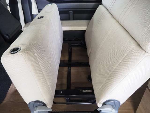 トヨタ ハイエースバン キャンピング R3年 (関東) 99