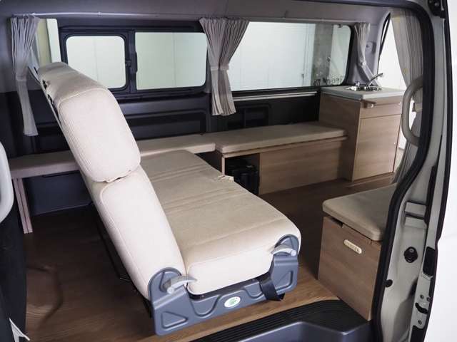 トヨタ ハイエースバン キャンピング R3年 (関東) 99