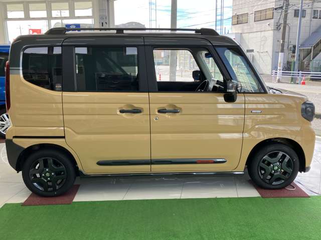 スズキ スペーシア ６６０ ギア ハイブリッド ＸＺ ４ＷＤ R6年 (関東) 99