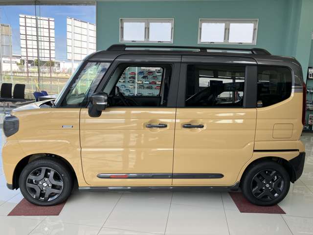 スズキ スペーシア ６６０ ギア ハイブリッド ＸＺ ４ＷＤ R6年 (関東) 99