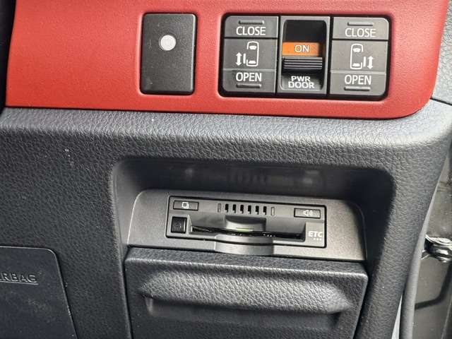 トヨタ ヴォクシー ２．０ ＺＳ H29年 (甲信越・北陸) 99