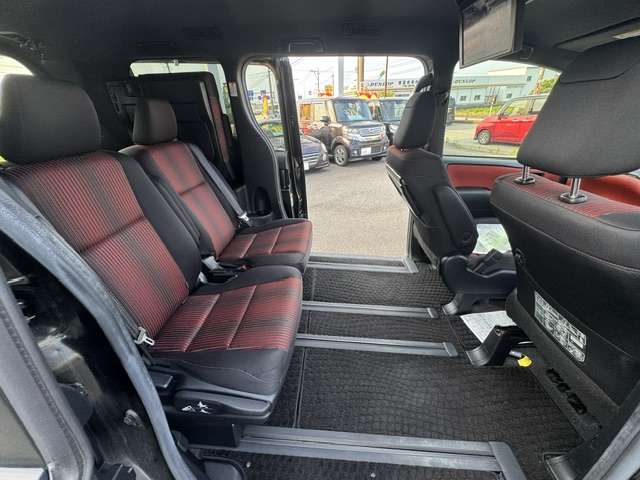 トヨタ ヴォクシー ２．０ ＺＳ H29年 (甲信越・北陸) 99