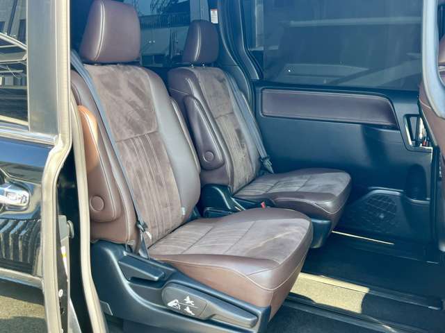 トヨタ エスクァイア ２．０ ＧＩ プレミアムパッケージ R1年 (近畿) 99