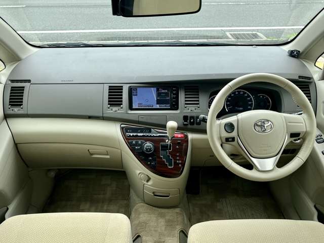 トヨタ アイシス １．８ Ｇ H27年 (近畿) 99