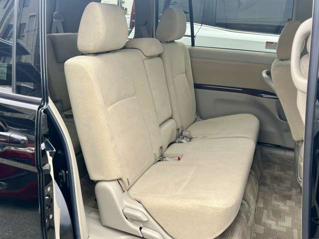 トヨタ アイシス ２．０ Ｇ H28年 (近畿) 99