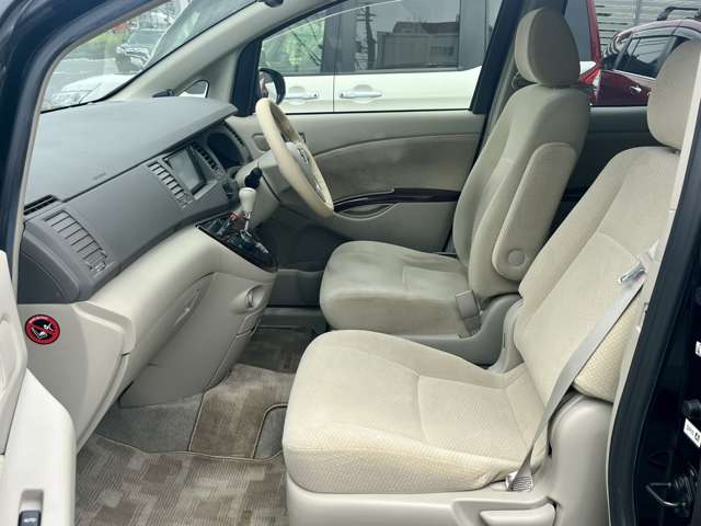 トヨタ アイシス ２．０ Ｇ H28年 (近畿) 99