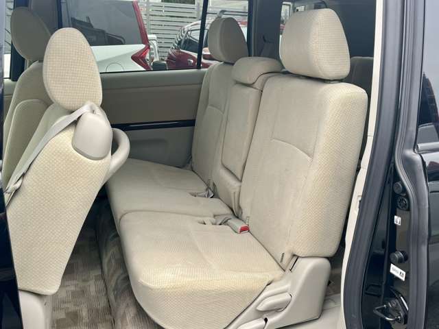 トヨタ アイシス ２．０ Ｇ H28年 (近畿) 99