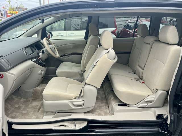 トヨタ アイシス ２．０ Ｇ H28年 (近畿) 99