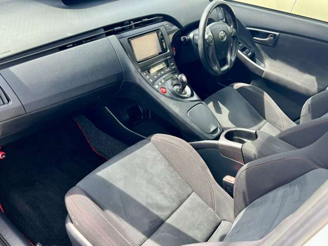 トヨタ プリウス １．８ Ｓ ツーリングセレクション Ｇ'Ｓ H27年 (近畿) 99