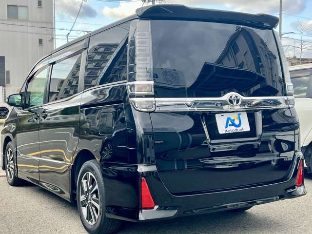 トヨタ ヴォクシー ２．０ ＺＳ H29年 (近畿) 99