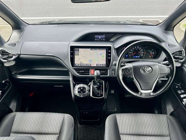 トヨタ ヴォクシー ２．０ ＺＳ H29年 (近畿) 99
