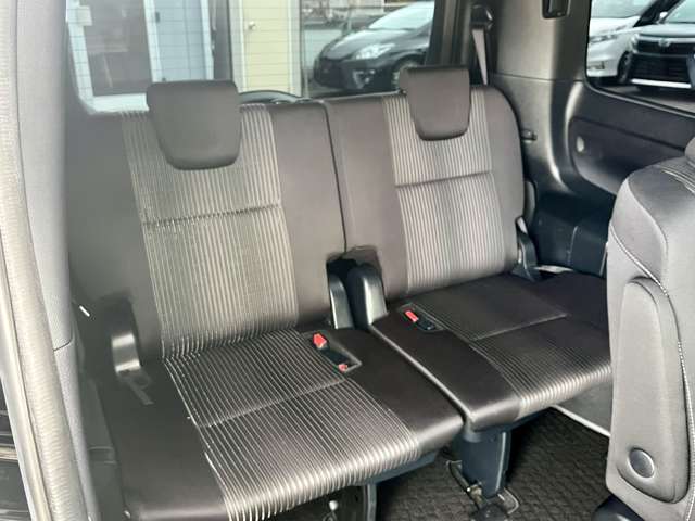 トヨタ ヴォクシー ２．０ ＺＳ H29年 (近畿) 99