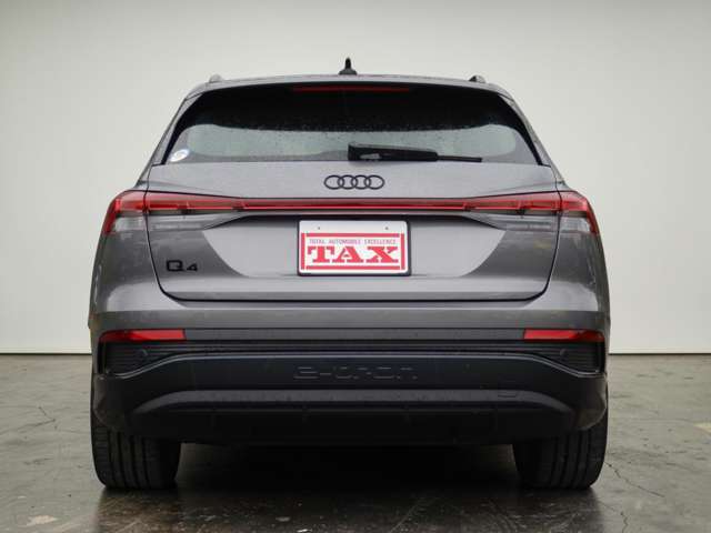 アウディ Ｑ４ Ｅ－ＴＲＯＮ ４５ Ｓライン R6年 (近畿) 99