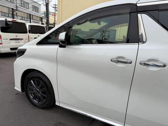 トヨタ アルファード ３．５ エグゼクティブ ラウンジ Ｓ ４ＷＤ R1年 (近畿) 99