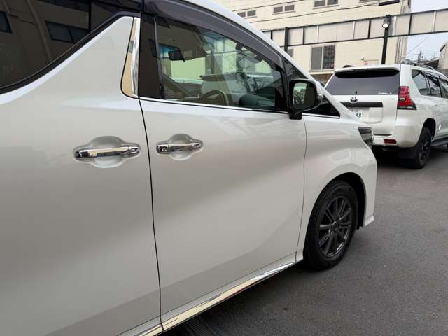 トヨタ アルファード ３．５ エグゼクティブ ラウンジ Ｓ ４ＷＤ R1年 (近畿) 99