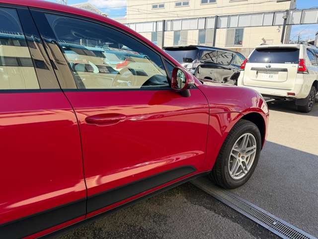 ポルシェ マカン ＰＤＫ ４ＷＤ R1年 (近畿) 99