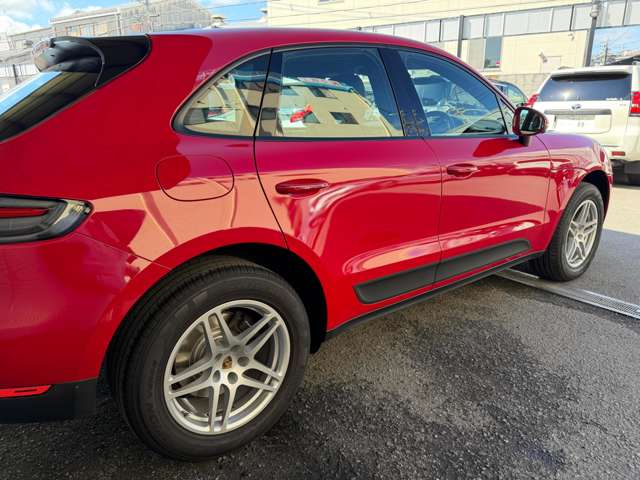 ポルシェ マカン ＰＤＫ ４ＷＤ R1年 (近畿) 99
