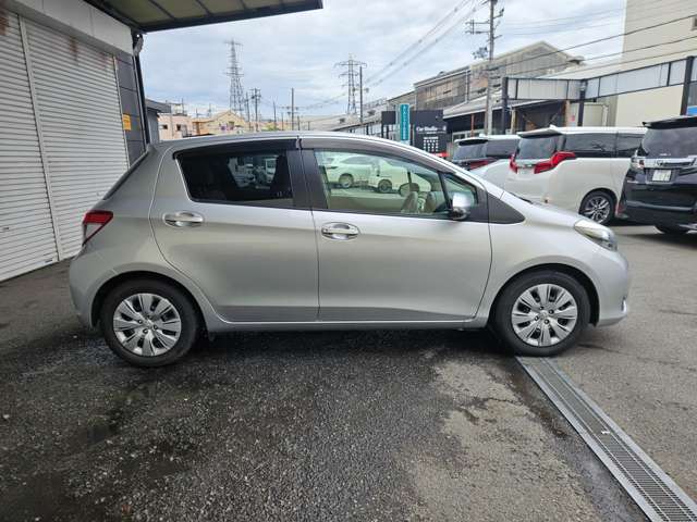 トヨタ ヴィッツ １．５ Ｕ H23年 (近畿) 99