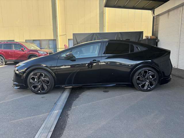 トヨタ プリウス ２．０ Ｚ R5年 (近畿) 99