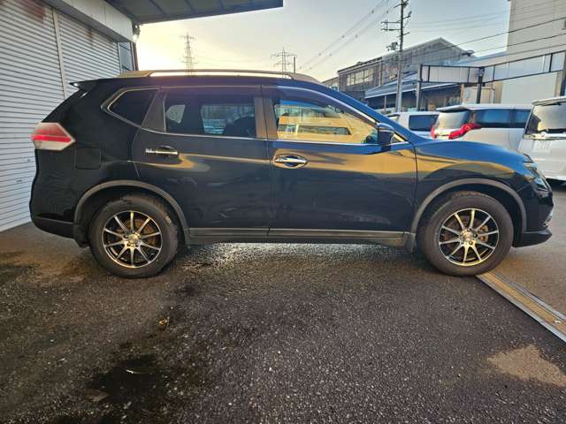 日産 エクストレイル ２．０ ２０Ｘ エマージェンシーブレーキパッケージ ３列車 ４ＷＤ H26年 (近畿) 99