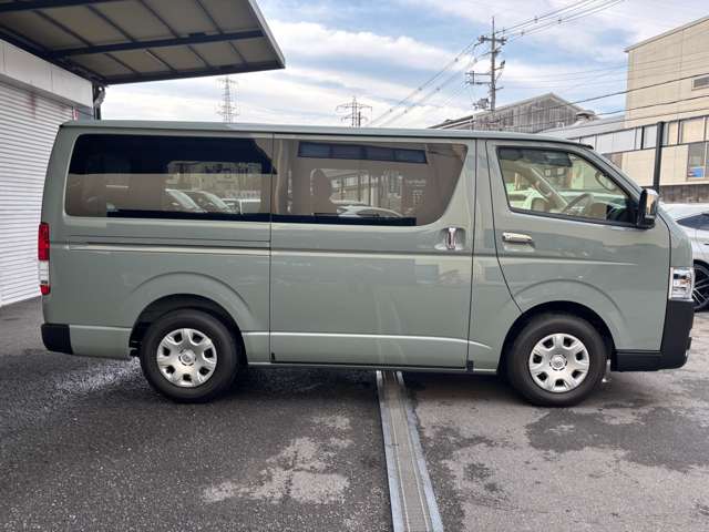 トヨタ ハイエースバン ２．８ スーパーＧＬ ロング ディーゼルターボ R7年 (近畿) 99