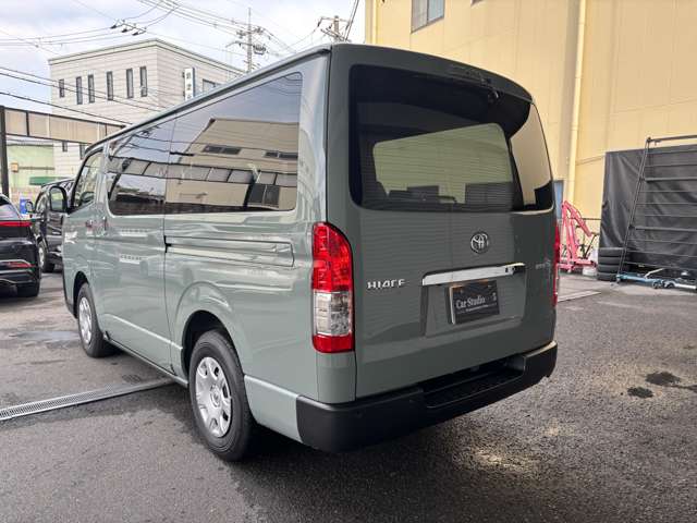 トヨタ ハイエースバン ２．８ スーパーＧＬ ロング ディーゼルターボ R7年 (近畿) 99