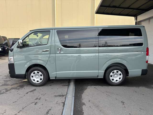 トヨタ ハイエースバン ２．８ スーパーＧＬ ロング ディーゼルターボ R7年 (近畿) 99