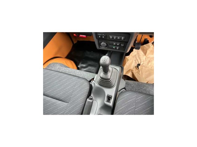 スズキ キャリイトラック ６６０ スーパーキャリイ Ｘリミテッド ３方開 ４ＷＤ R8年 (近畿) 99